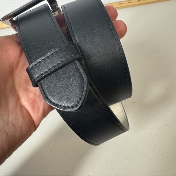 Classic Men's Modern Chic Preppy Black Leather Belt - Picture 5 of 14
